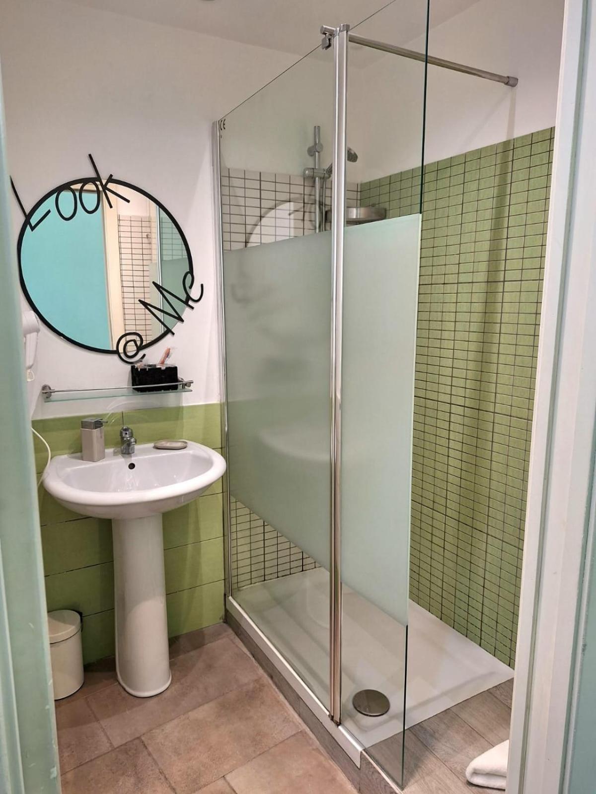 Re Di Roma Nice Rooms Bagian luar foto